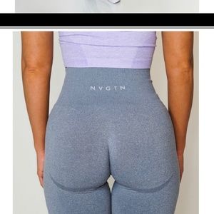 Looking for xs any color